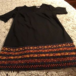 Black pattern border dress